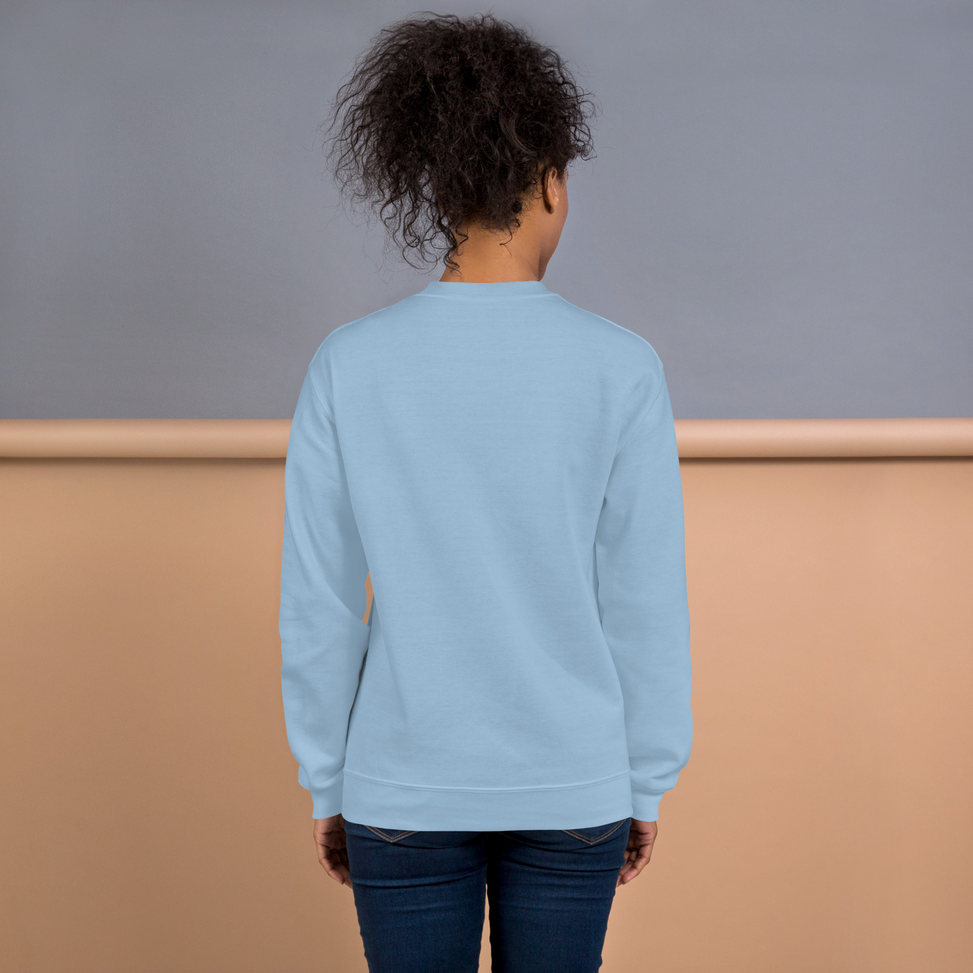 'Light in the Darkness' Slim Fit Unisex Sweatshirt - w/Scripture, Light Colours - Image 4